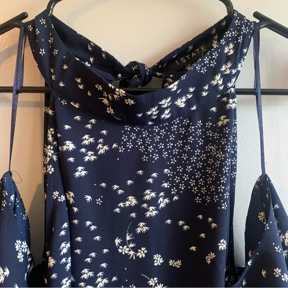 NWT 1. State Blue and White Floral Cold Shoulder High Neck Tiered Blouse XL - Picture 4 of 14